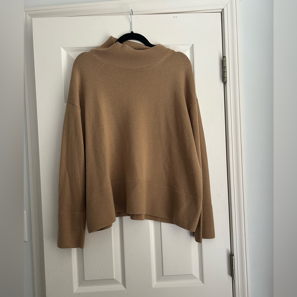 Everlane Cozy Tan Women's Sweater; size XL; $40